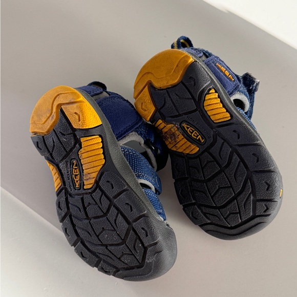 toddler keen water sandals size 4 - Picture 4 of 4